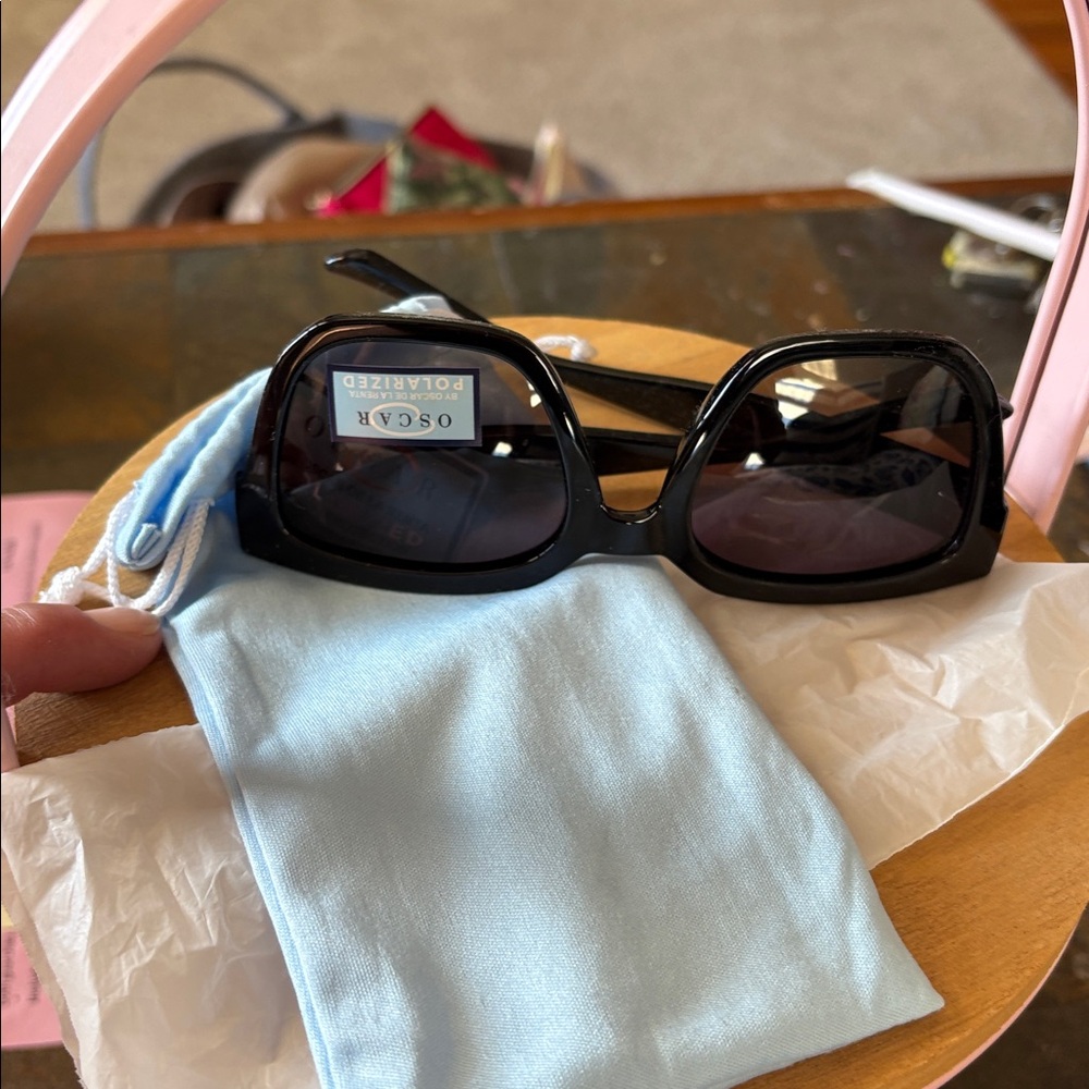 Oscar de Larenta Black Polarized Sunglasses - Picture 7 of 7